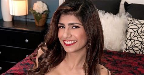 mia khlifa boobs|Mia Khalifa Big Boobs Porn Videos